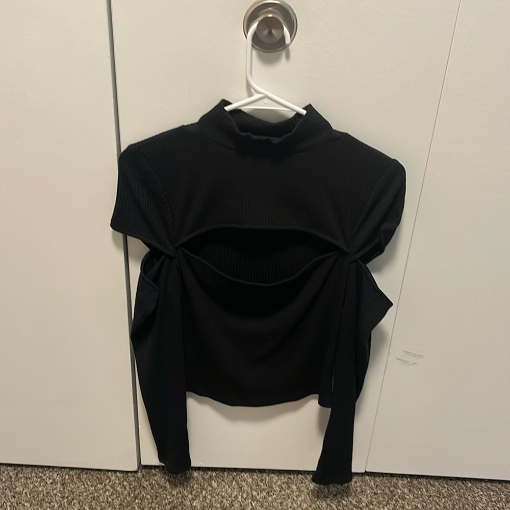 Bar lll long sleeve tee with cutouts on the arms and chest